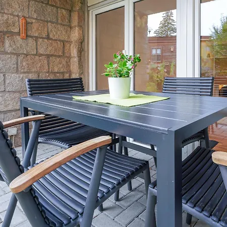 Διαμέρισμα Emma - Gemuetliche Mit Terrasse